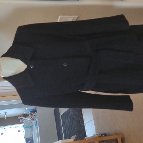 Vintage Carries note long black belted faux wool coat size large - Picture 2 of 11